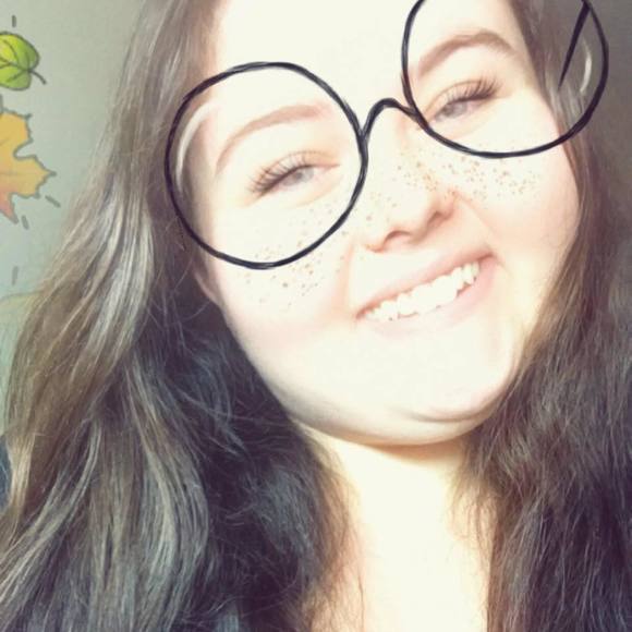 Meet your Posher, Kimberly - Picture 1 of 1